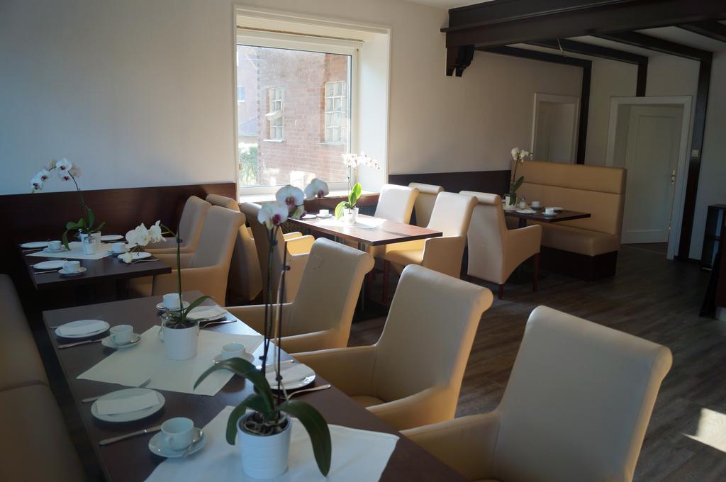 Hotel Zur Post Steimbke Bagian luar foto
