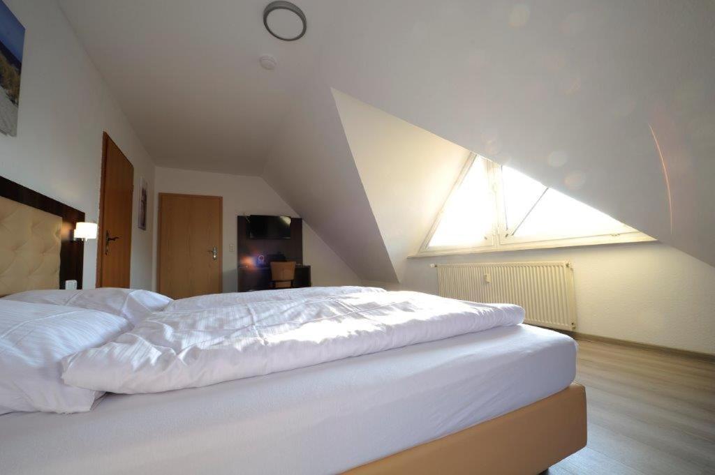 Hotel Zur Post Steimbke Bagian luar foto