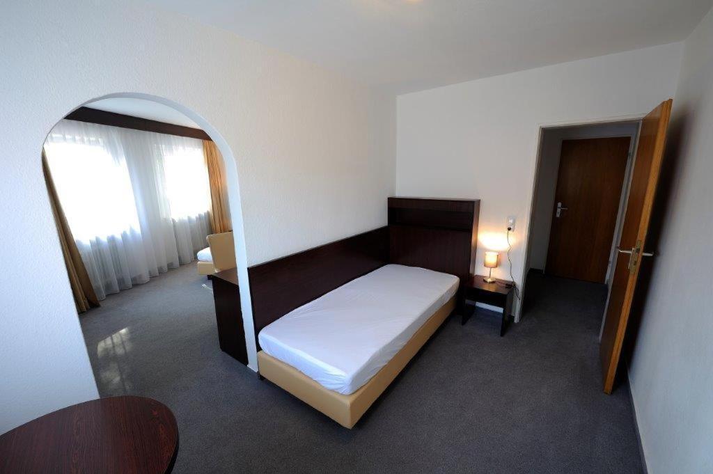 Hotel Zur Post Steimbke Bagian luar foto