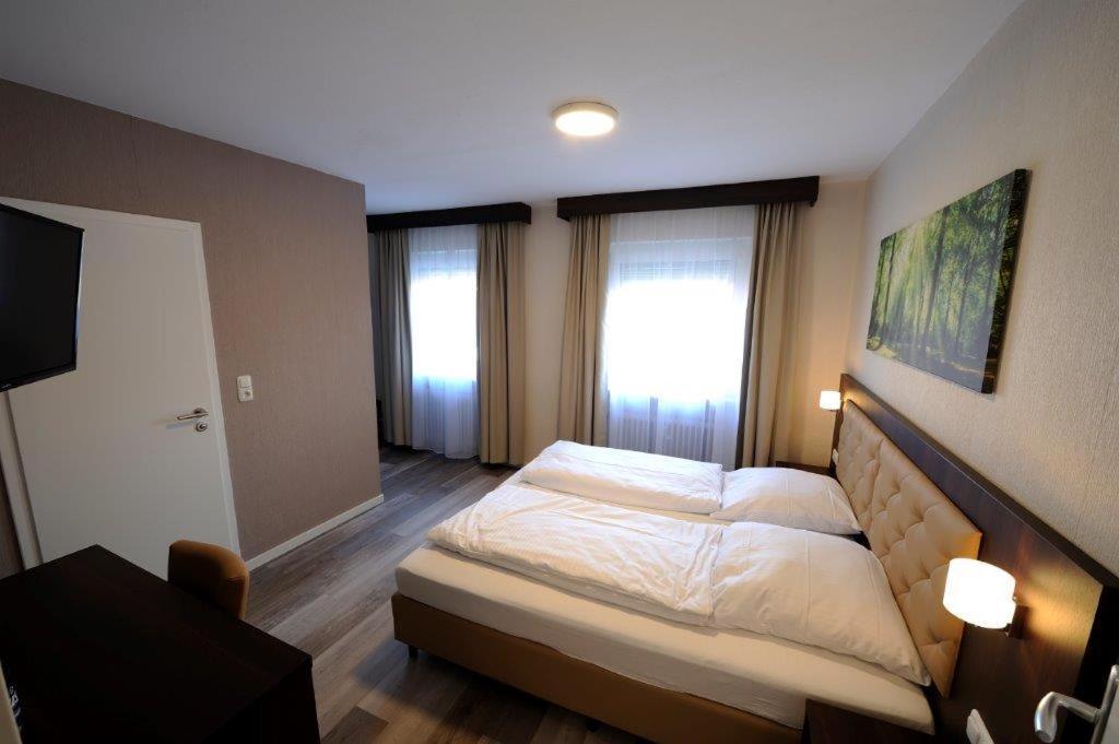Hotel Zur Post Steimbke Bagian luar foto