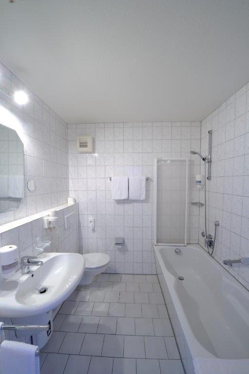 Hotel Zur Post Steimbke Bagian luar foto