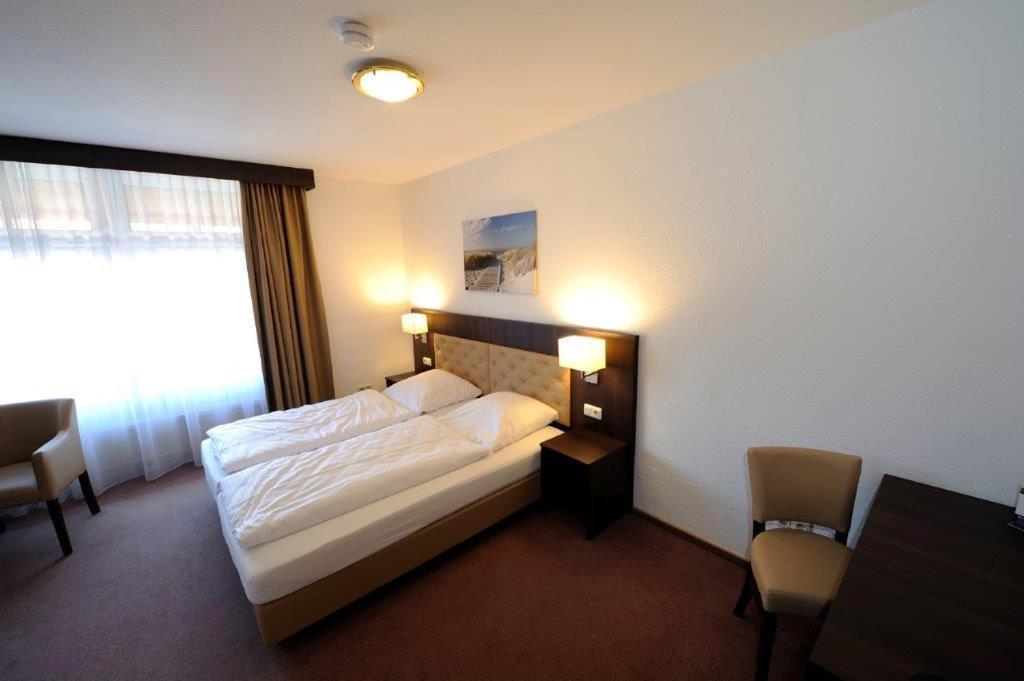 Hotel Zur Post Steimbke Bagian luar foto